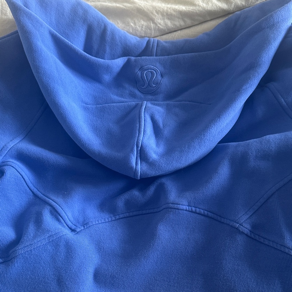 lululemon athletica Women's Blue Full-Zip Hoodie - Picture 5 of 6
